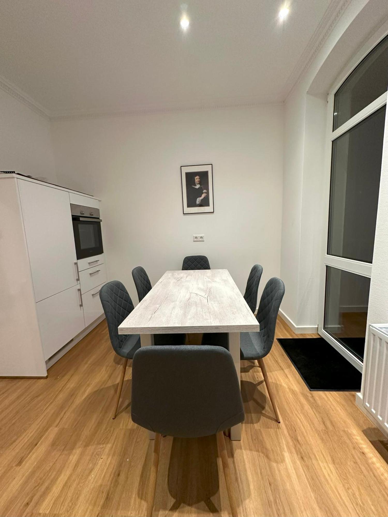 Apartment In Bad Wilhelmshoehe Mit Grossem Balkon Im Gruenen Und Kostenfreien Parkplaetzen Kassel Eksteriør billede